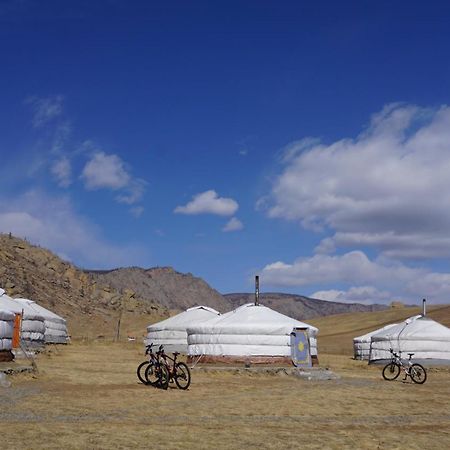 My Mongolia Eco Ger Camp Hotel Nalayh Exterior photo