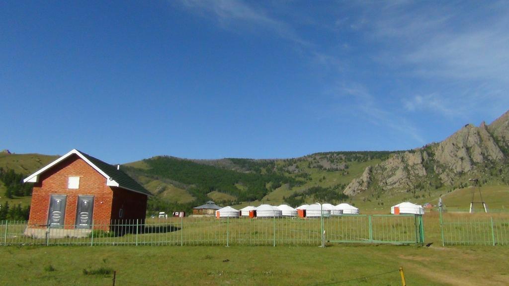 My Mongolia Eco Ger Camp Hotel Nalayh Exterior photo